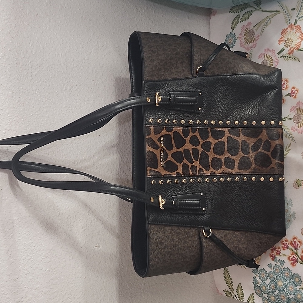 MK Large Tote Jiraffe